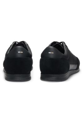 Deportivas de ca&ntilde;a baja en ante y piel sint&eacute;tica, Negro