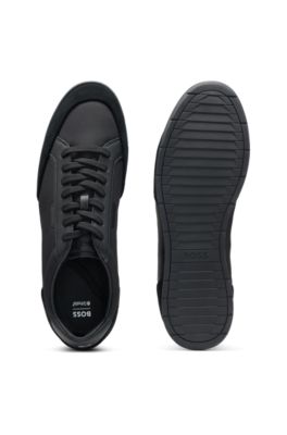 Deportivas de ca&ntilde;a baja en ante y piel sint&eacute;tica, Negro