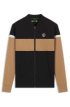 Sudaderas y pantalones de ch&aacute;ndal