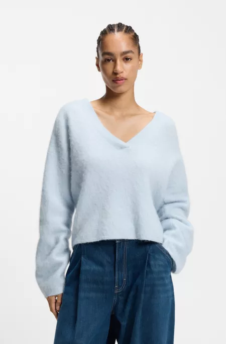 V-neck sweater in a relaxed fit