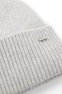 Cashmere beanie hat with metal logo tube, Light Grey