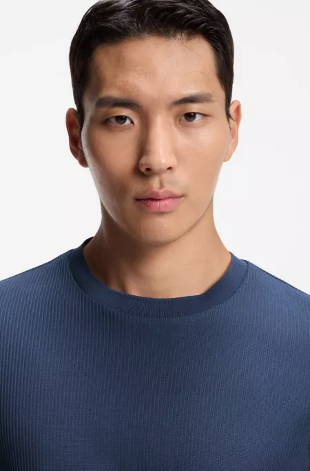 Regular-fit T-shirt in structured cotton