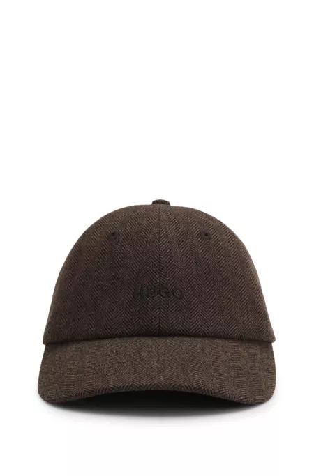 Twill cap with herringbone pattern
