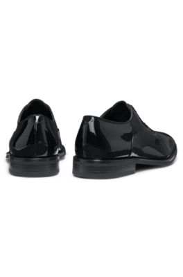 Oxford shoes in patent leather, Black