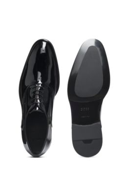 Zapatos Oxford de charol sint&eacute;tico, Negro