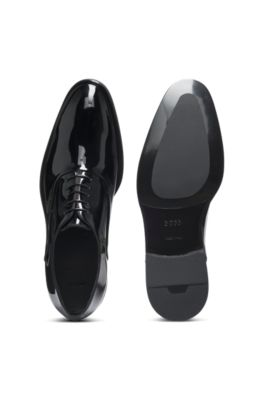 Oxford shoes in patent leather, Black