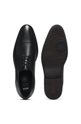 Zapatos Derby de piel granulada con puntera, Negro