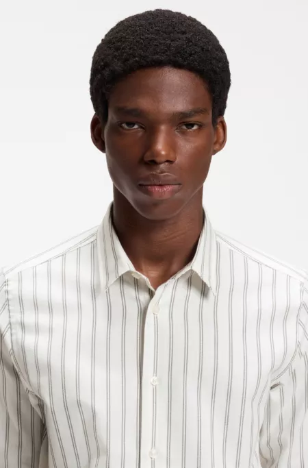 Relaxed-fit shirt in brushed cotton flannel