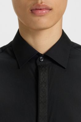 Camisa slim fit en popel&iacute;n de algod&oacute;n de planchado f&aacute;cil, Negro