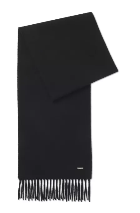 Cashmere scarf with twisted fringes