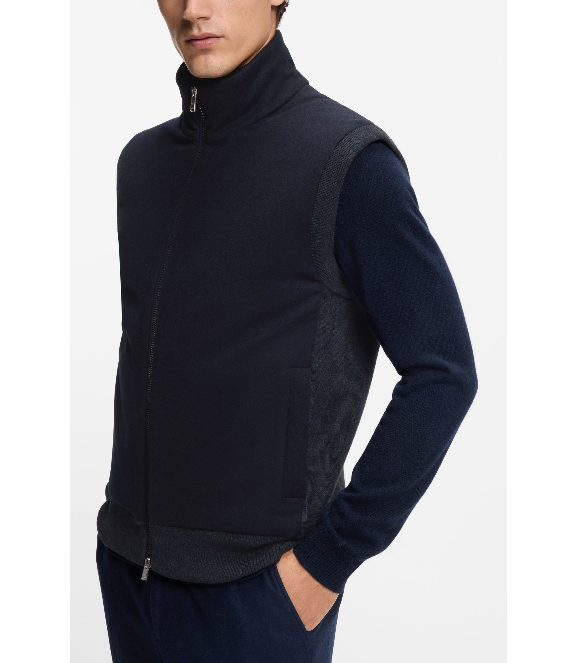 【極美品】HUGO BOSS中綿 キルティング ニット ネイビー M相当 メンズ 楽天市場】BOSS 中古（ニット・セーター｜トップス）：メンズ