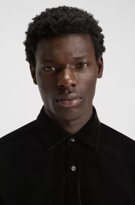 Slim-fit shirt in stretch velvet