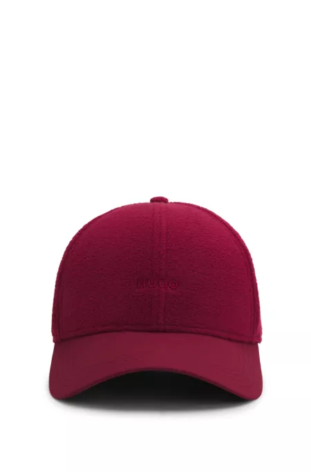 Embroidered-logo cap in fleece