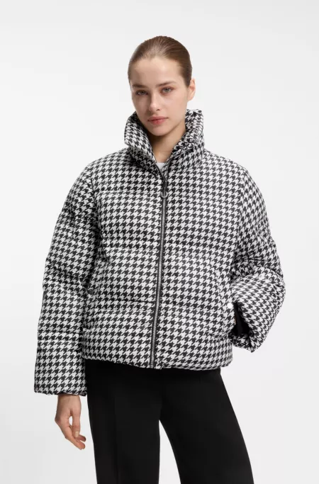 Padded jacket with houndstooth pattern