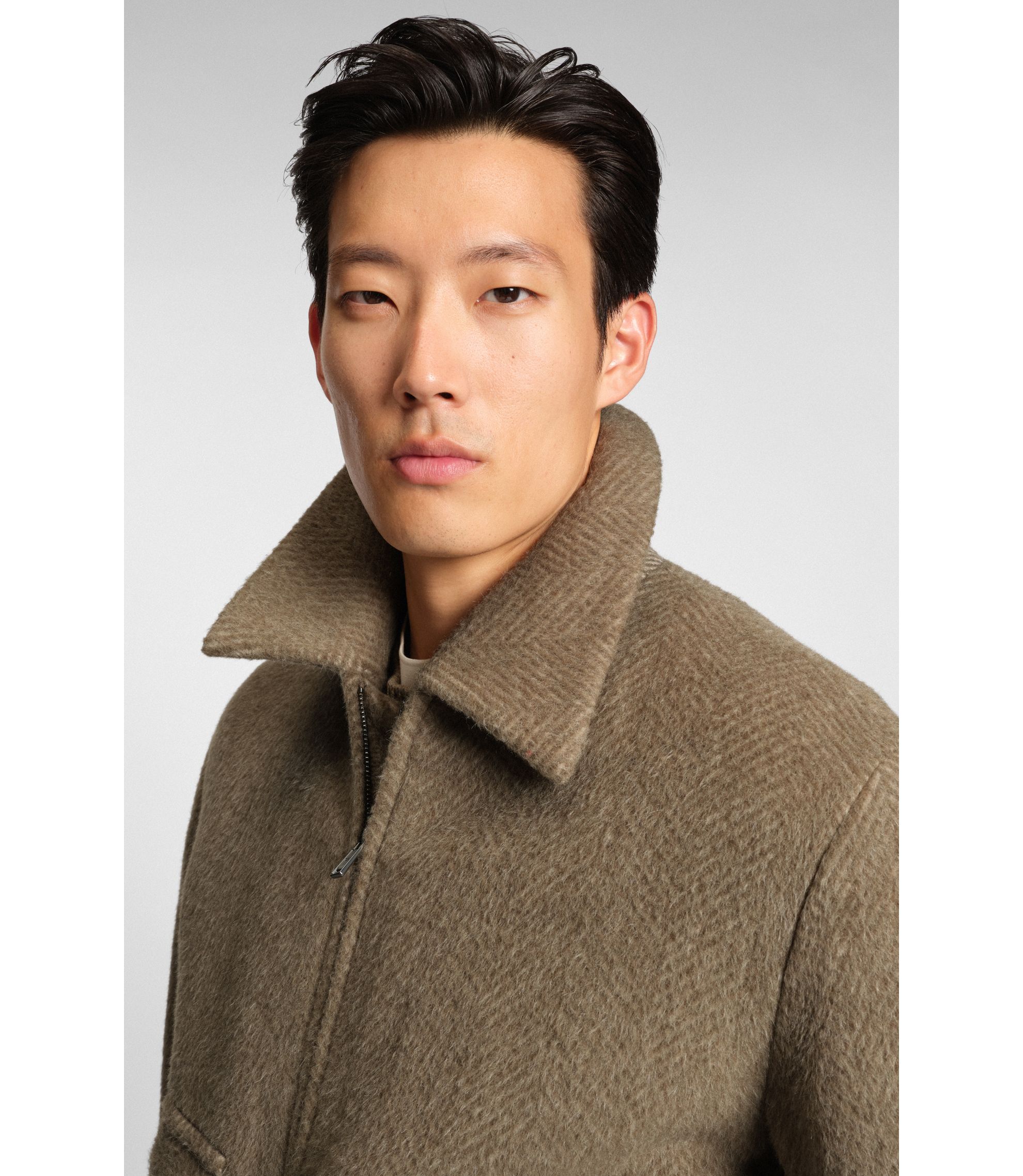 hbna50550739_245_340?wid=1980&