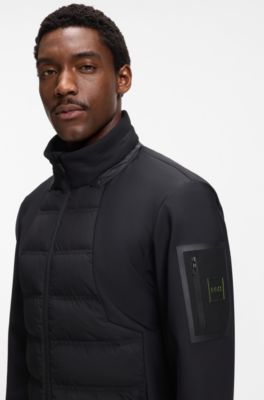 Chaqueta de plum&oacute;n repelente al agua con capucha extra&iacute;ble, Negro
