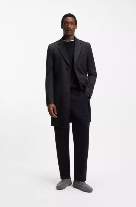 Cashmere coat in a slim fit