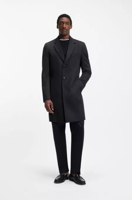 Cashmere coat in a slim fit