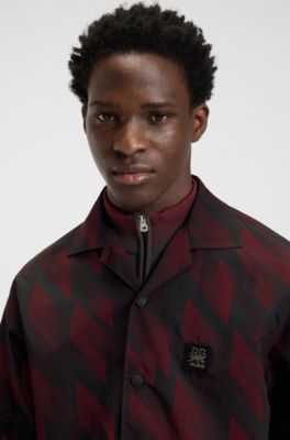 Camisa HUGO&nbsp;x&nbsp;RB oversize fit con estampado, Marr&oacute;n oscuro