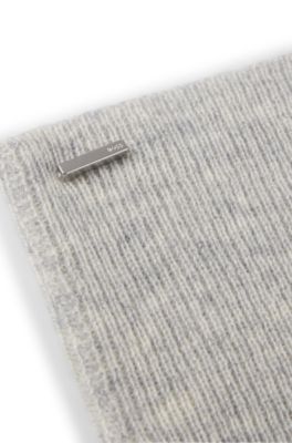 Guantes de cashmere con adorno de logo met&aacute;lico, Gris claro