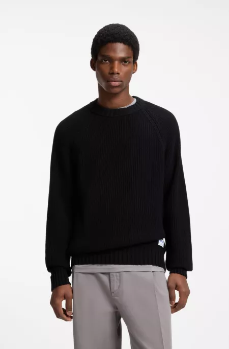 Relaxed-fit cotton sweater with raglan sleeves