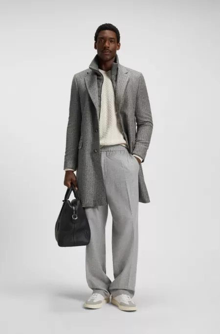 Detachable-inner coat in a slim fit