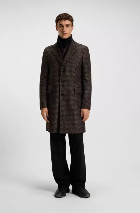 Detachable-inner coat in a slim fit