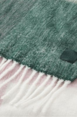 Bufanda oversize cepillada con flecos gruesos, Rosa claro