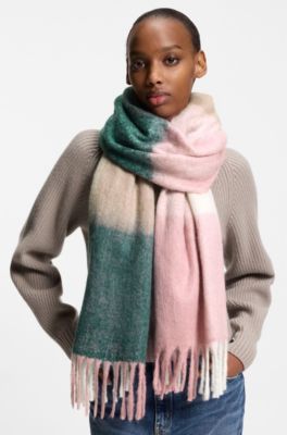 Bufanda oversize cepillada con flecos gruesos, Rosa claro