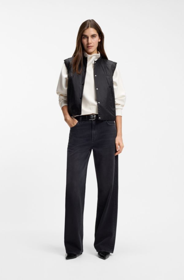 Water-repellent gilet with wadding - image 2