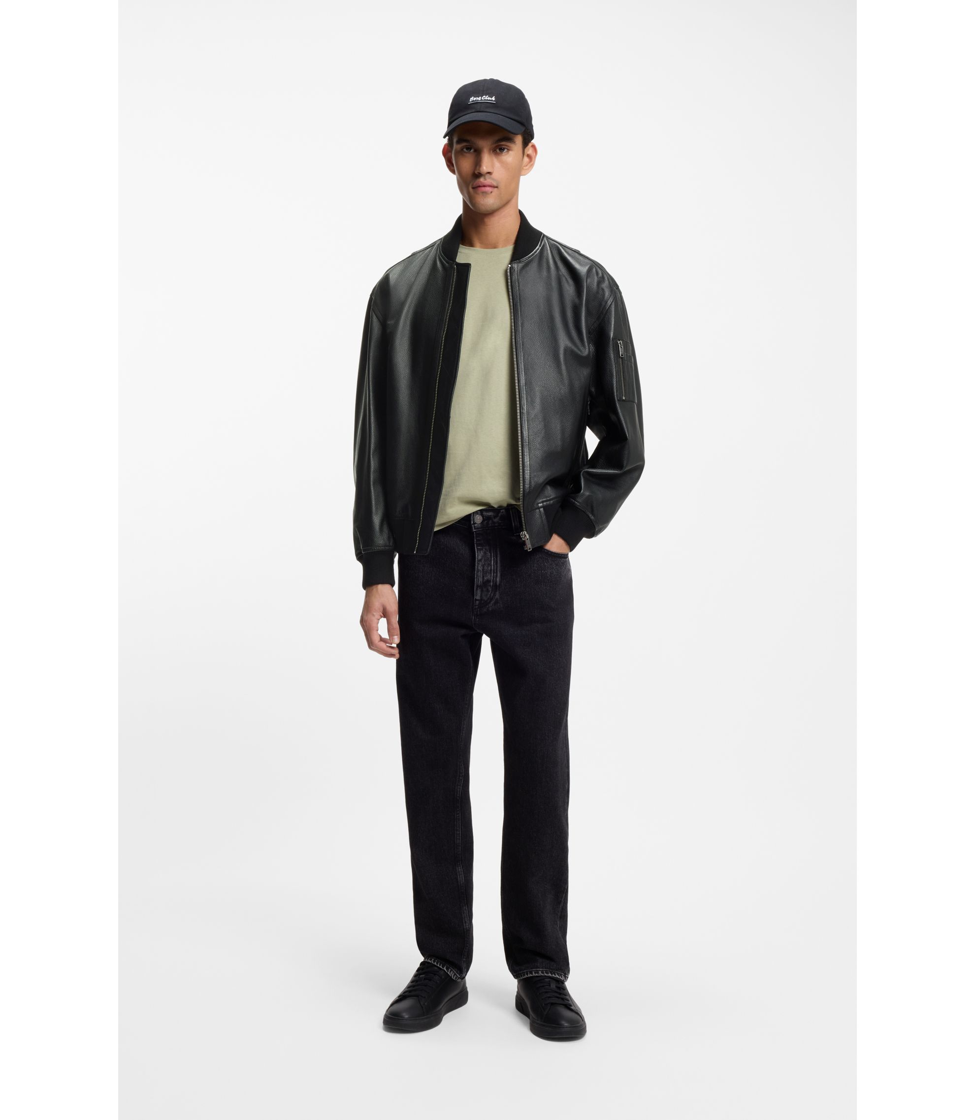 hbna50552151_001_300?wid=1980&