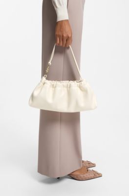 Bolso hobo con cord&oacute;n y herrajes dorados, Blanco