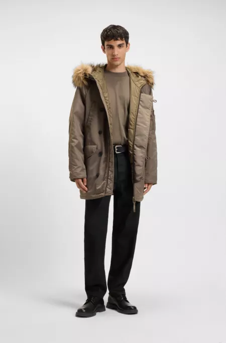 Black tapered-fit jeans in Japanese denim