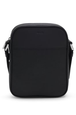 Sac port&eacute; crois&eacute; en cuir grain&eacute; avec logo, Noir