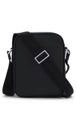 Bolso bandolera de piel granulada con letras de logo, Negro