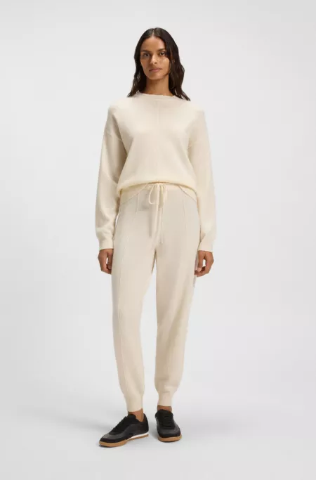 Trainers in suede and leather