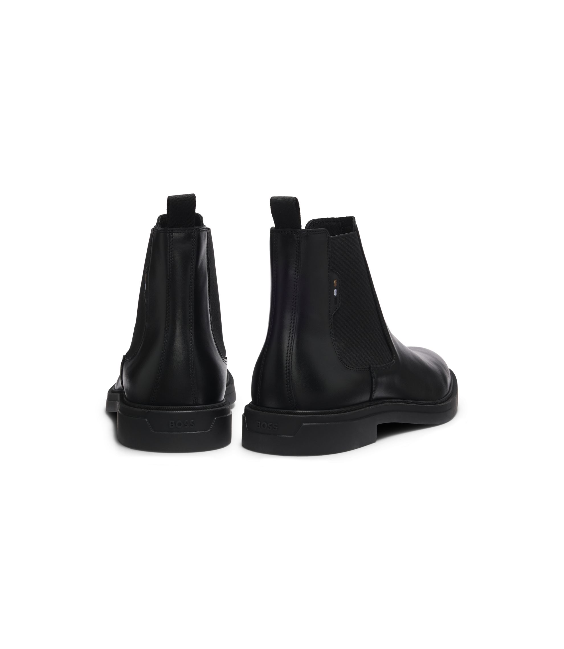 Chelsea boots in polished leather with signature stitching men’s size 8