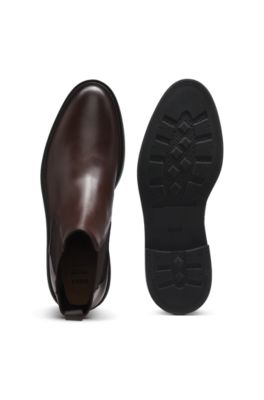 Leather Chelsea boots with signature-stripe detail, Dark Brown