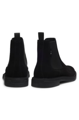 Signature-stripe Chelsea boots in suede, Black