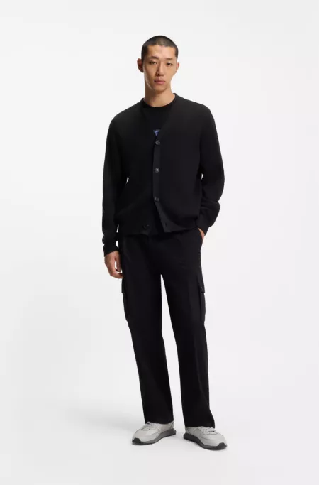 Retro-inspired trainers with faux-leather trims