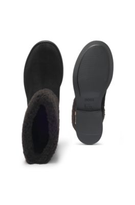 Bottines en cuir su&eacute;d&eacute; style motard avec monogramme Double&nbsp;B, Noir