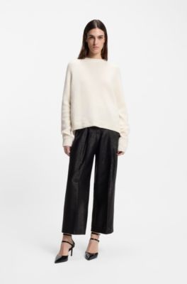 Escarpins en cuir verni avec brides, Noir