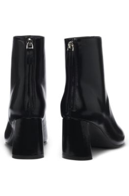 Chunky-heel ankle boots in leather, Black