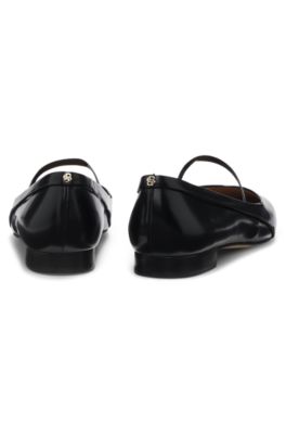 Strap-detail ballerina pumps in polished leather, Black