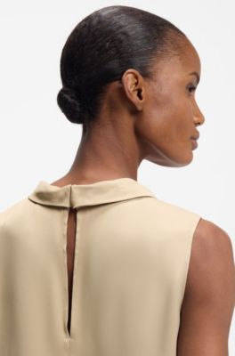 Sateen top with rounded collar, Light Beige