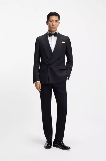 Oxford shoes in patent leather