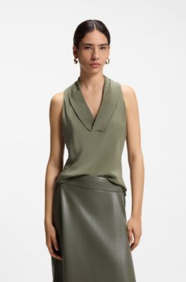 Sleeveless blouse in sandwashed silk with V neckline, Dark Green