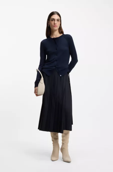 Pleated skirt in a wool blend