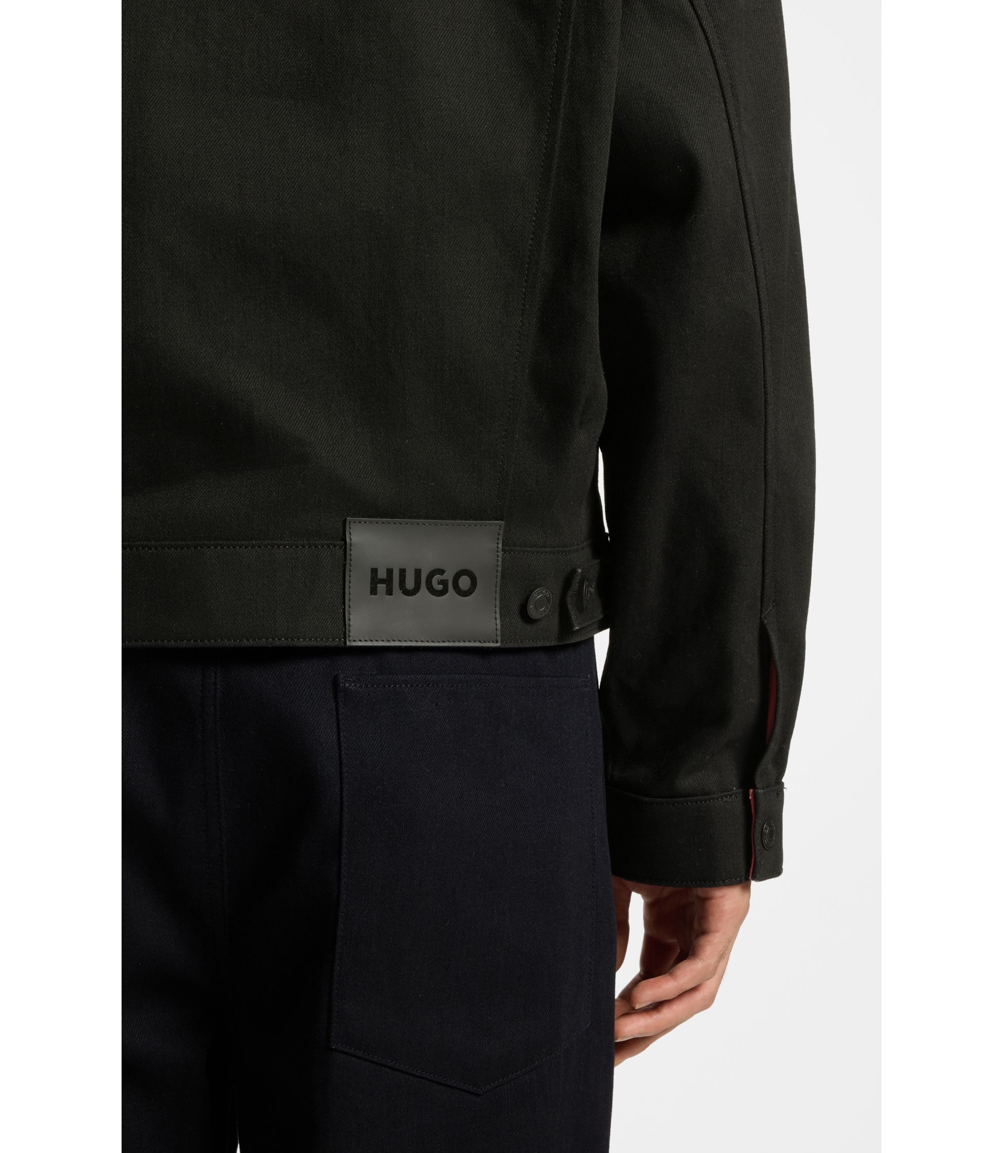 hbna50554213_003_341?wid=1980&