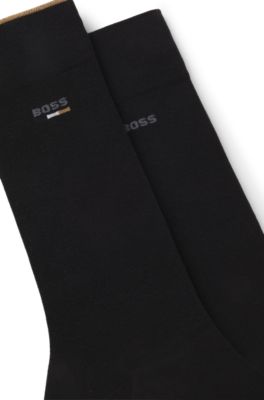 Paquete de dos pares de calcetines de largo est&aacute;ndar con logos, Negro